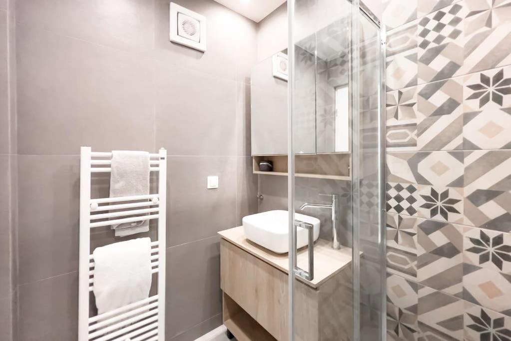 Luxury Studio With Garden Next To Acropolis アテネ エクステリア 写真